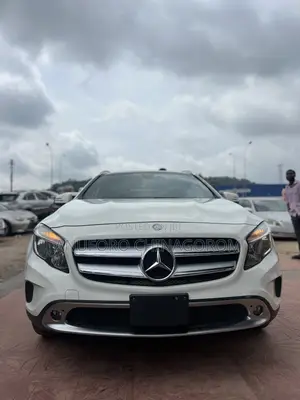Mercedes-Benz GLA 250 2016 White