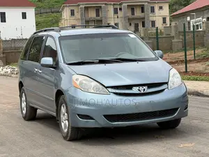 Toyota Sienna 2006 Blue