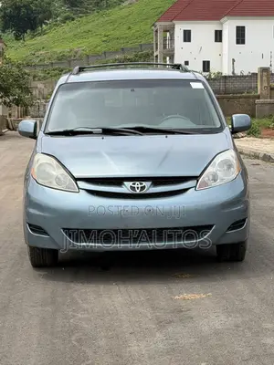 Toyota Sienna 2006 Blue