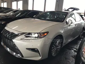 Lexus ES 2017 White