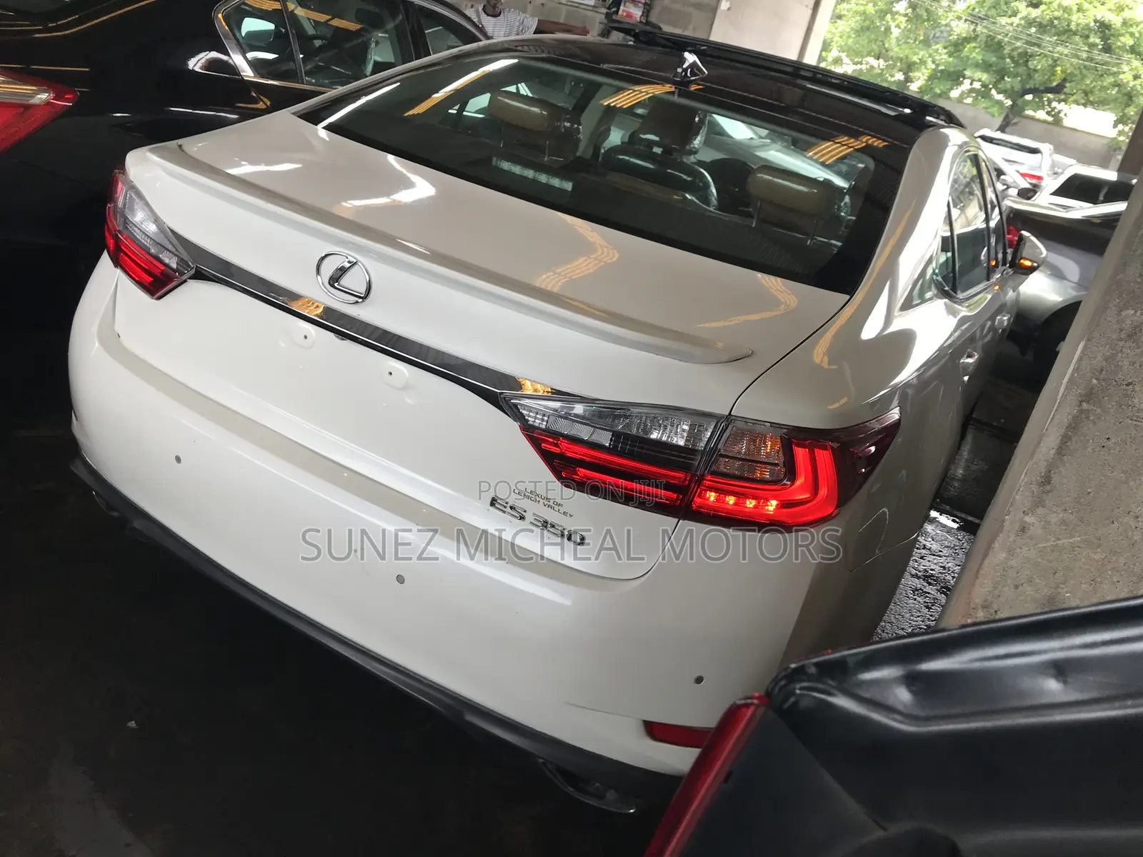 Lexus ES 2017 White