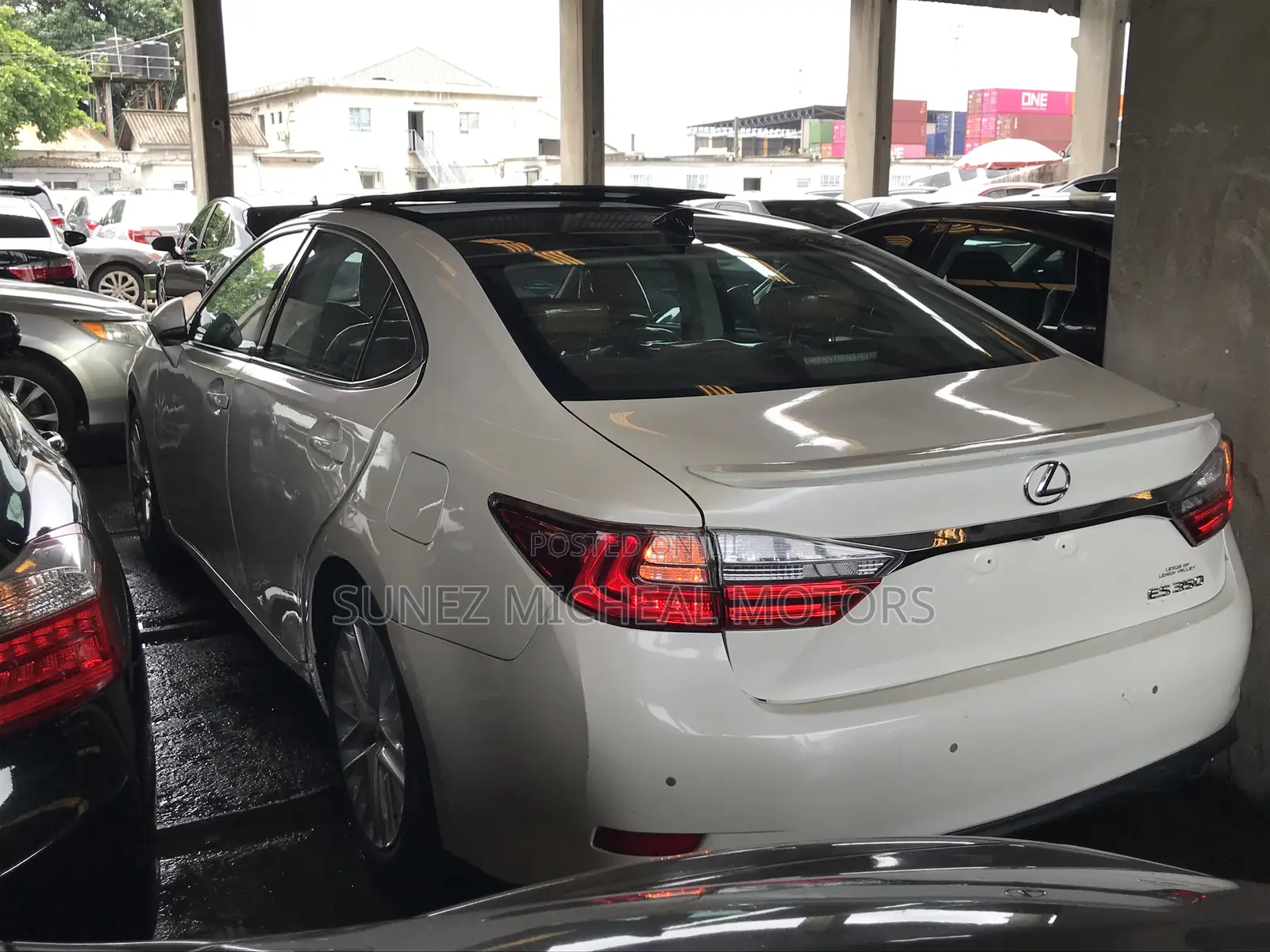 Lexus ES 2017 White