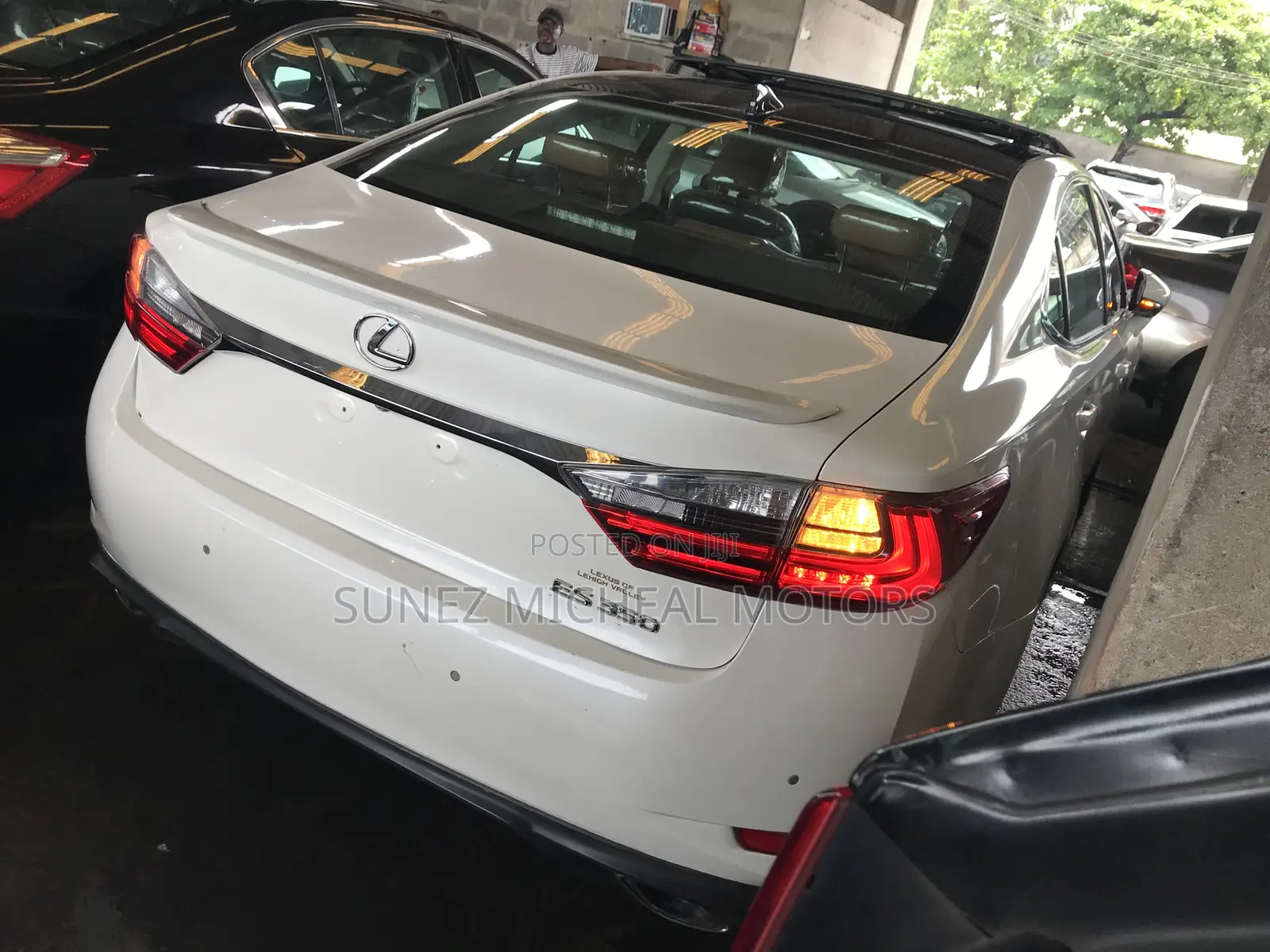Lexus ES 2017 White