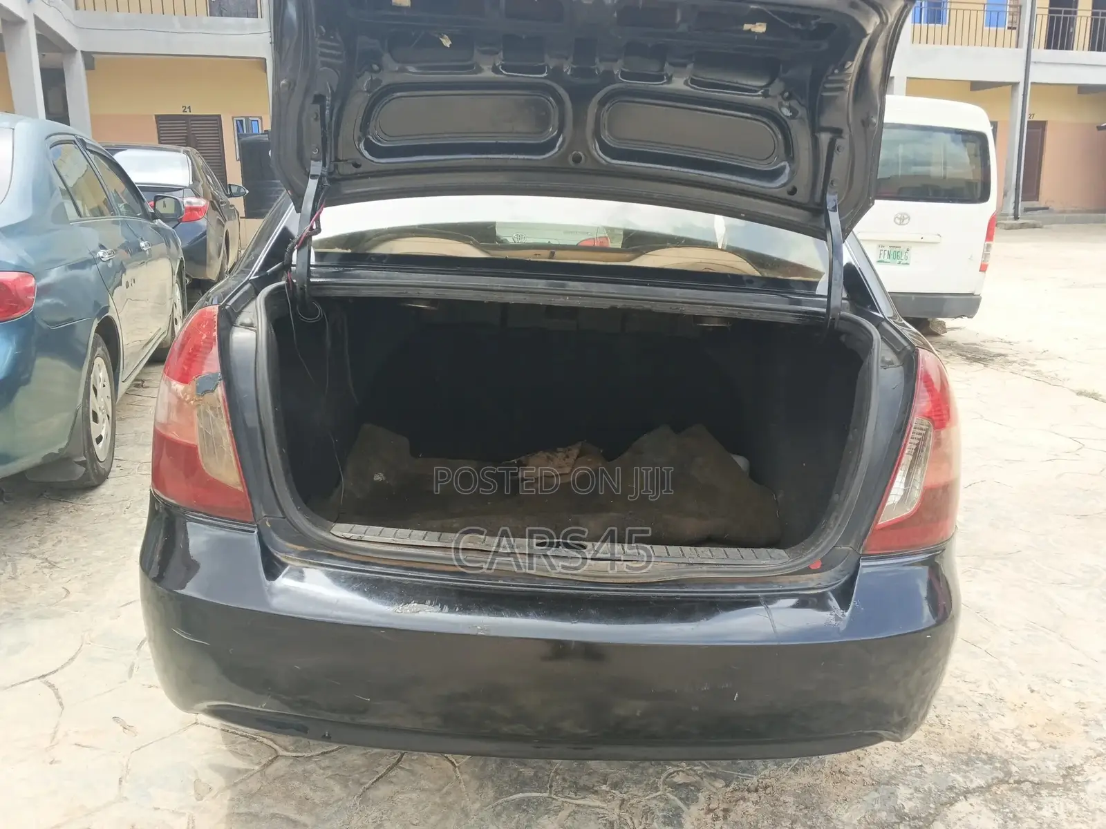 Hyundai Accent 2009 Black