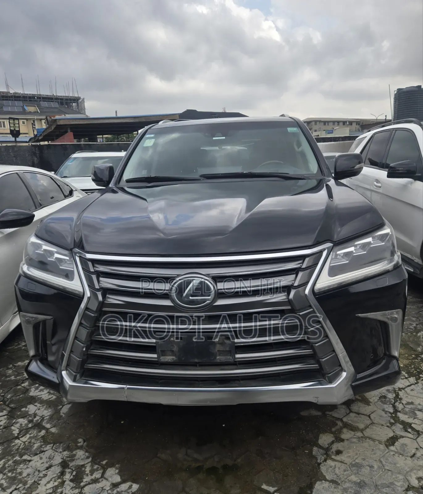 Lexus LX 2017 Black