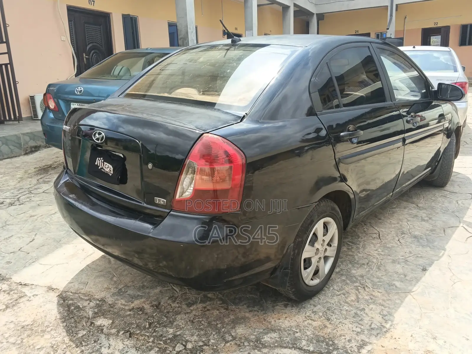 Hyundai Accent 2009 Black