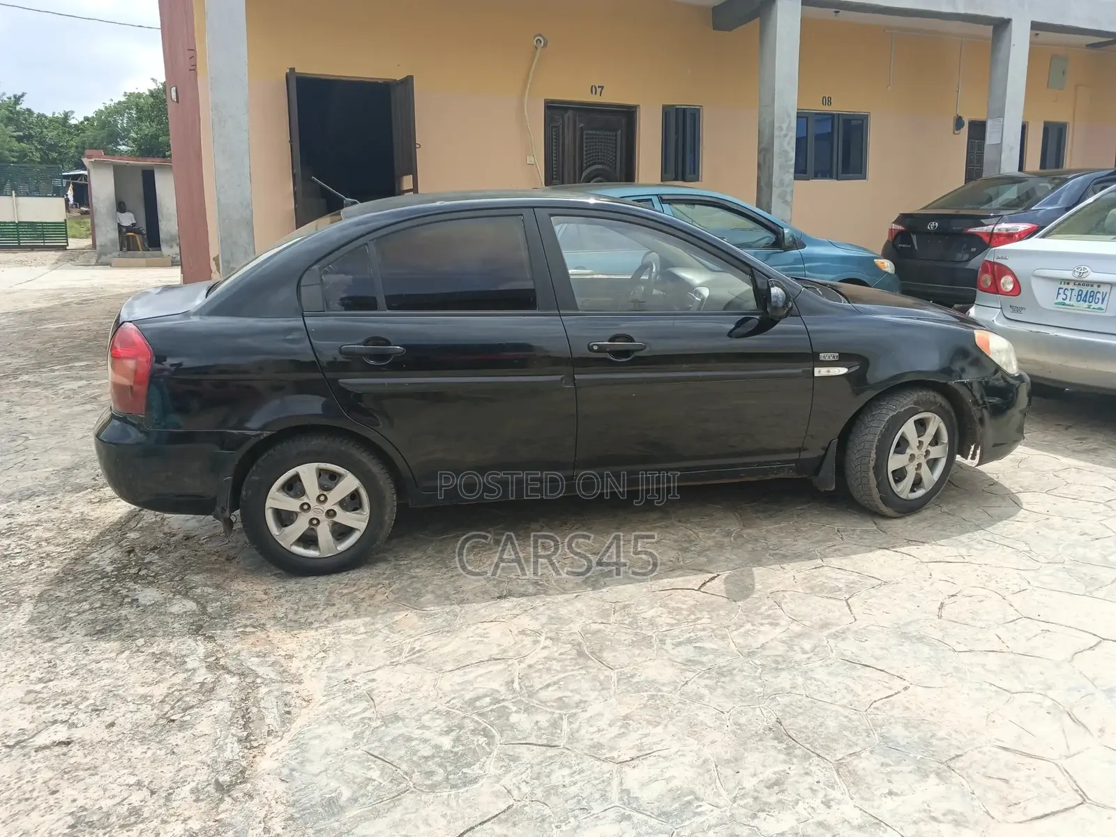 Hyundai Accent 2009 Black
