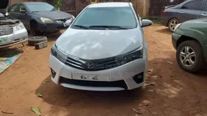 Toyota Corolla 2016 White