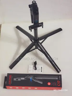 C17 Ai Face Tracking Tripod