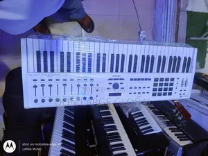 Arturia Keylab 61 Midi Controller