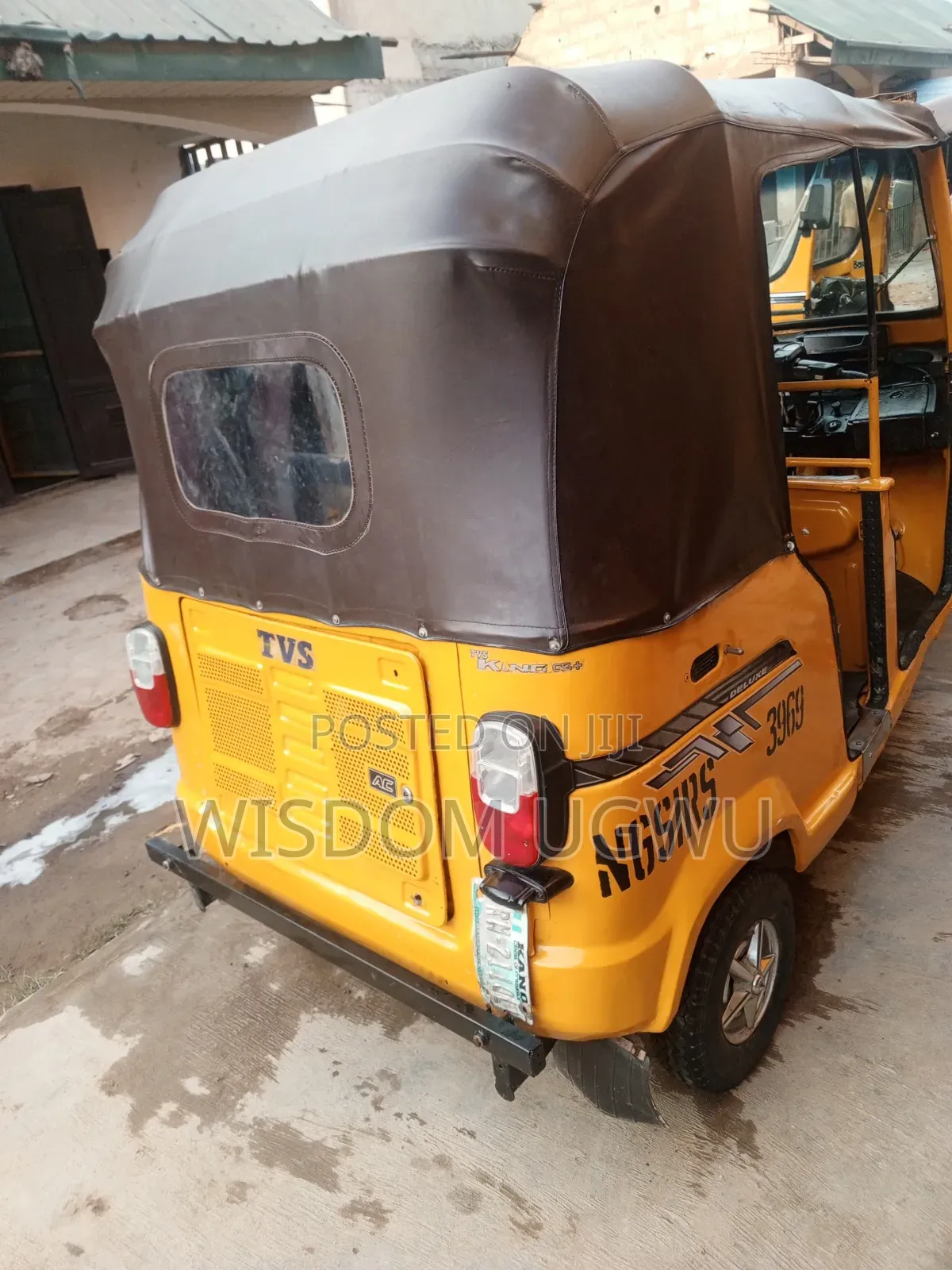 TVS King Deluxe Plus iTouch Start 2023 Yellow
