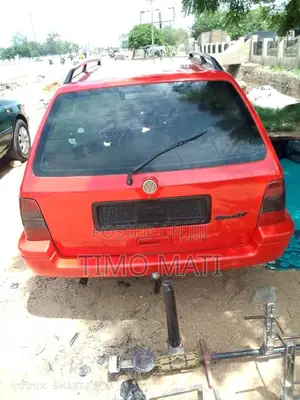 Volkswagen Golf 2003 Red