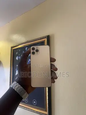 Apple iPhone 11 Pro 64 GB Gold