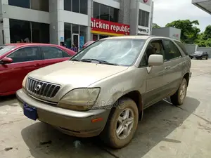 Lexus RX 2000 Gold