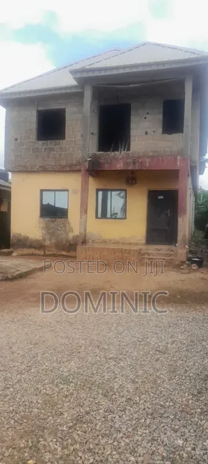 5bdrm Block of Flats in Ita Oluwo for sale