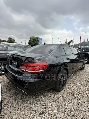 Mercedes-Benz E350 Base 4dr Sedan RWD (3.5L 6cyl 7A) 2013 Black