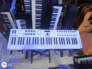 Arturia Keylwb 61 Essential