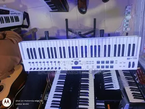 Arturia Keylwb 61 Essential