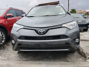 Toyota RAV4 2017 Gray