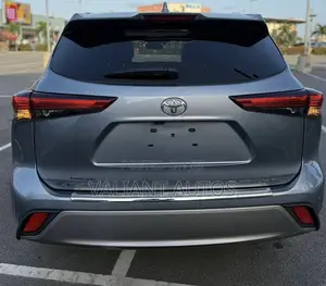 Toyota Highlander 2020 Blue