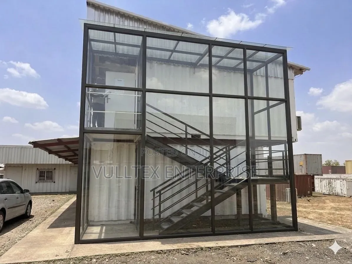 Glass .Cover Pergola 
