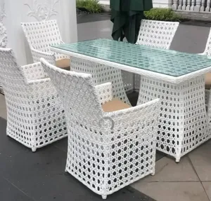 Design Rattan Table