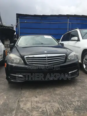 Mercedes-Benz C300 Luxury 4Matic Sedan AWD (3.0L 6cyl 7A) 2011 Black