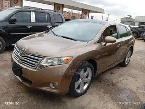 Toyota Venza 2009 Gold