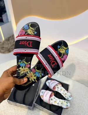 Luxury Dior Slide Colors: White, Black
Size: 37, 38, 39, 40, 41, 42