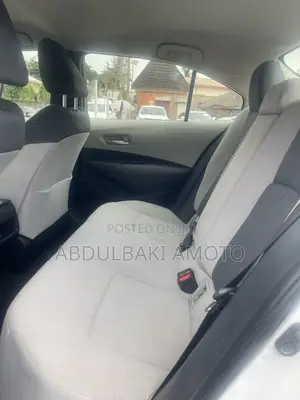 Toyota Corolla 2019 White