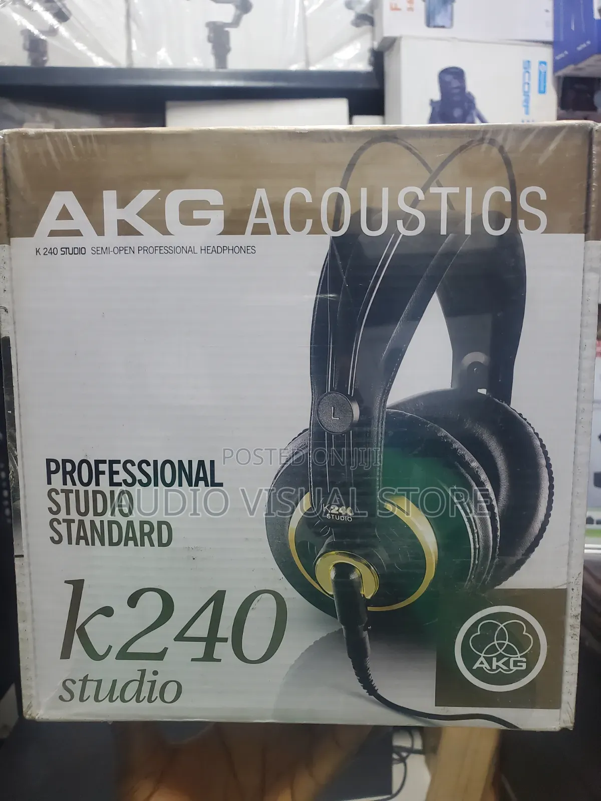 Akg Studio