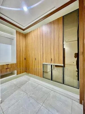 4bdrm Duplex in Jahi for sale