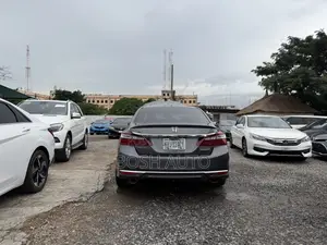 Honda Accord Sport SE 4dr Sedan FWD (2.4L 4cyl 2A) 2017 Gray