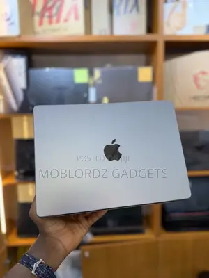 Laptop Apple MacBook Pro 2021 M1 16GB Apple M1 Pro SSD 512GB