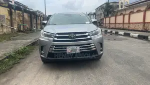 Toyota Highlander Limited Platinum 4x4 V6 (3.5L 6cyl 8A) 2017 Silver