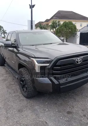 Toyota Tundra Limited 2022 Black