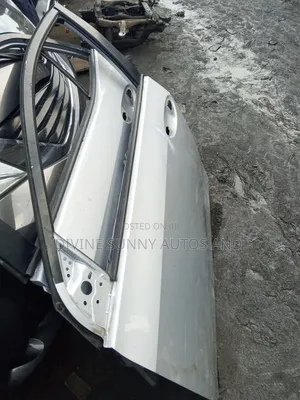 Door Corolla 2014 Model