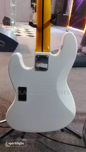 5 Strings Active Bass