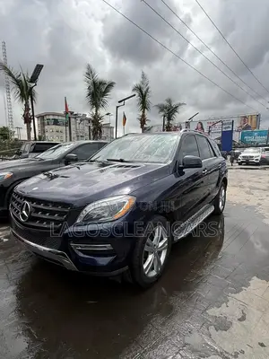 Mercedes-Benz M Class ML350 4MATIC 4dr SUV AWD (3.5L 6cyl 7A) 2014 Blue