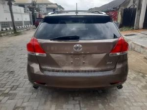 Toyota Venza 2010 Brown