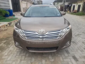 Toyota Venza 2010 Brown