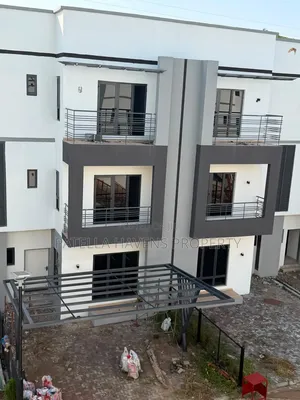 4bdrm Duplex in Guzape District for sale