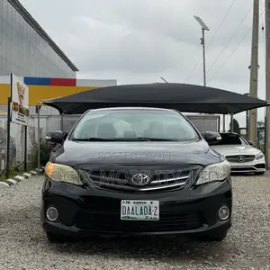Toyota Corolla LE 4dr Sedan (1.8L 4cyl 4A) 2012 Black