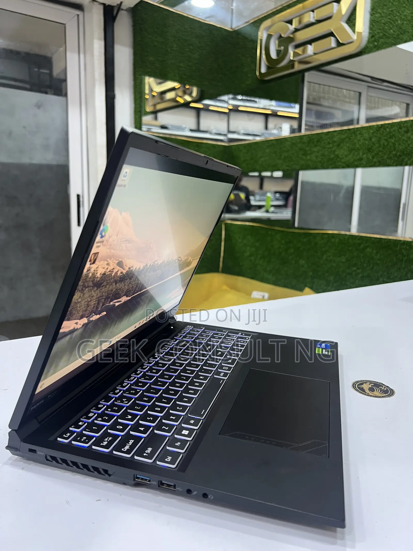 Laptop Gigabyte G6 32GB Intel Core i7 SSD 1T