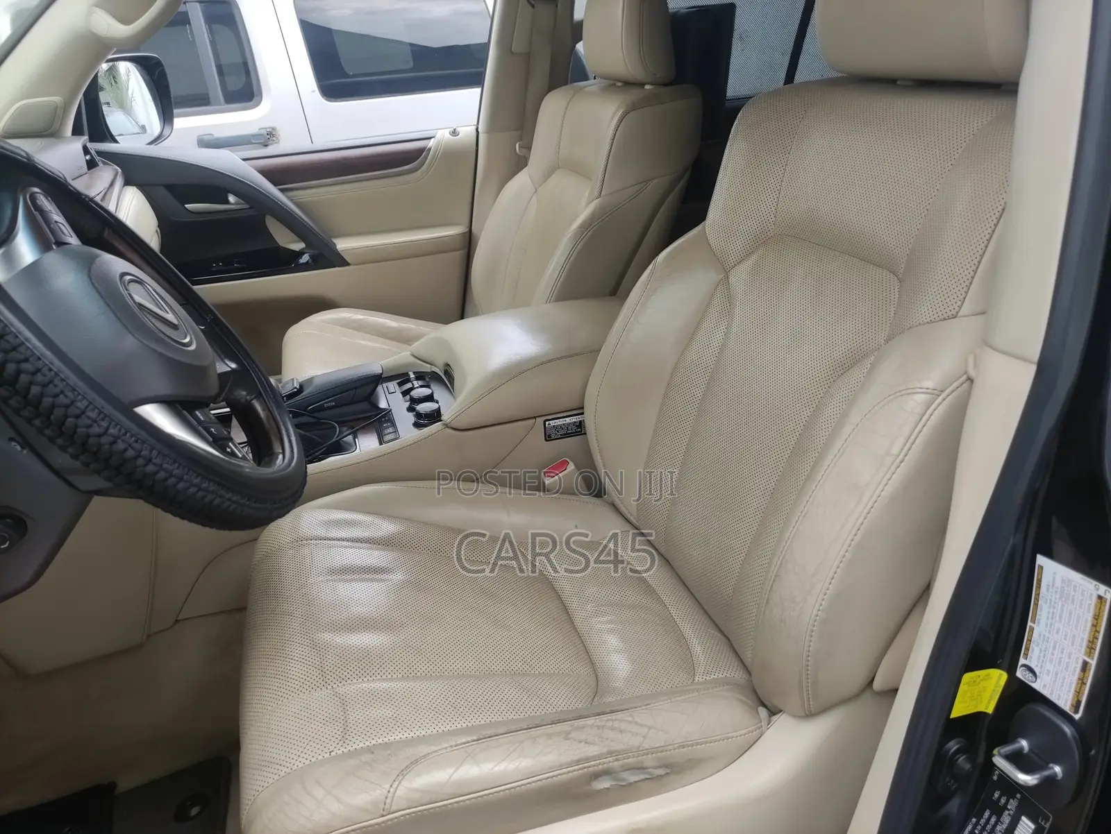 Lexus LX 2016 Beige