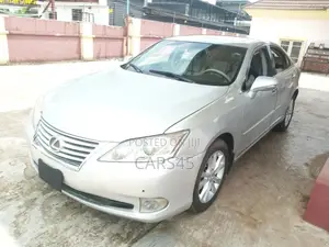 Lexus ES 2011 Silver