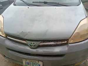 Toyota Sienna XLE 2005 Gray