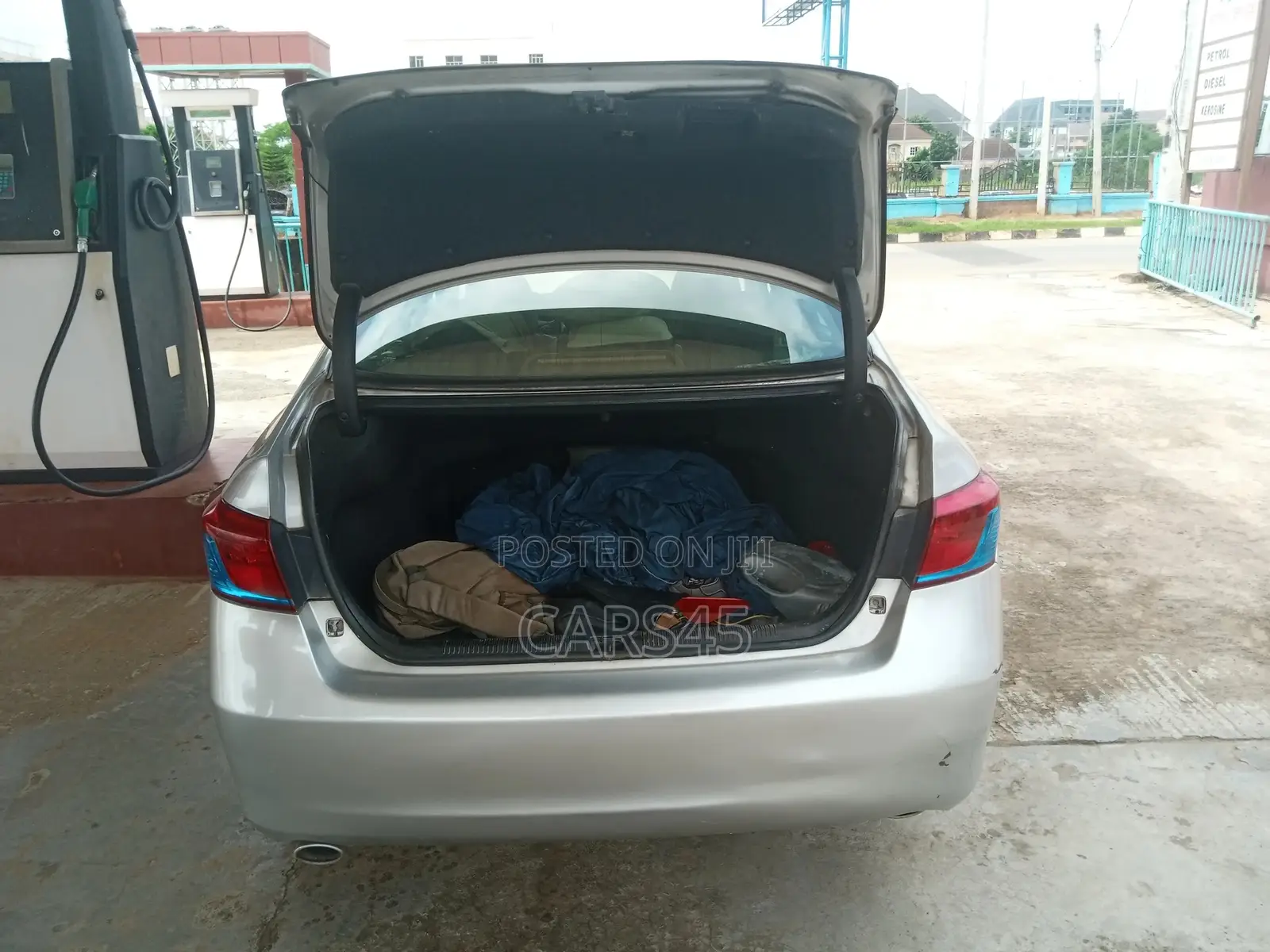 Lexus ES 2011 Silver