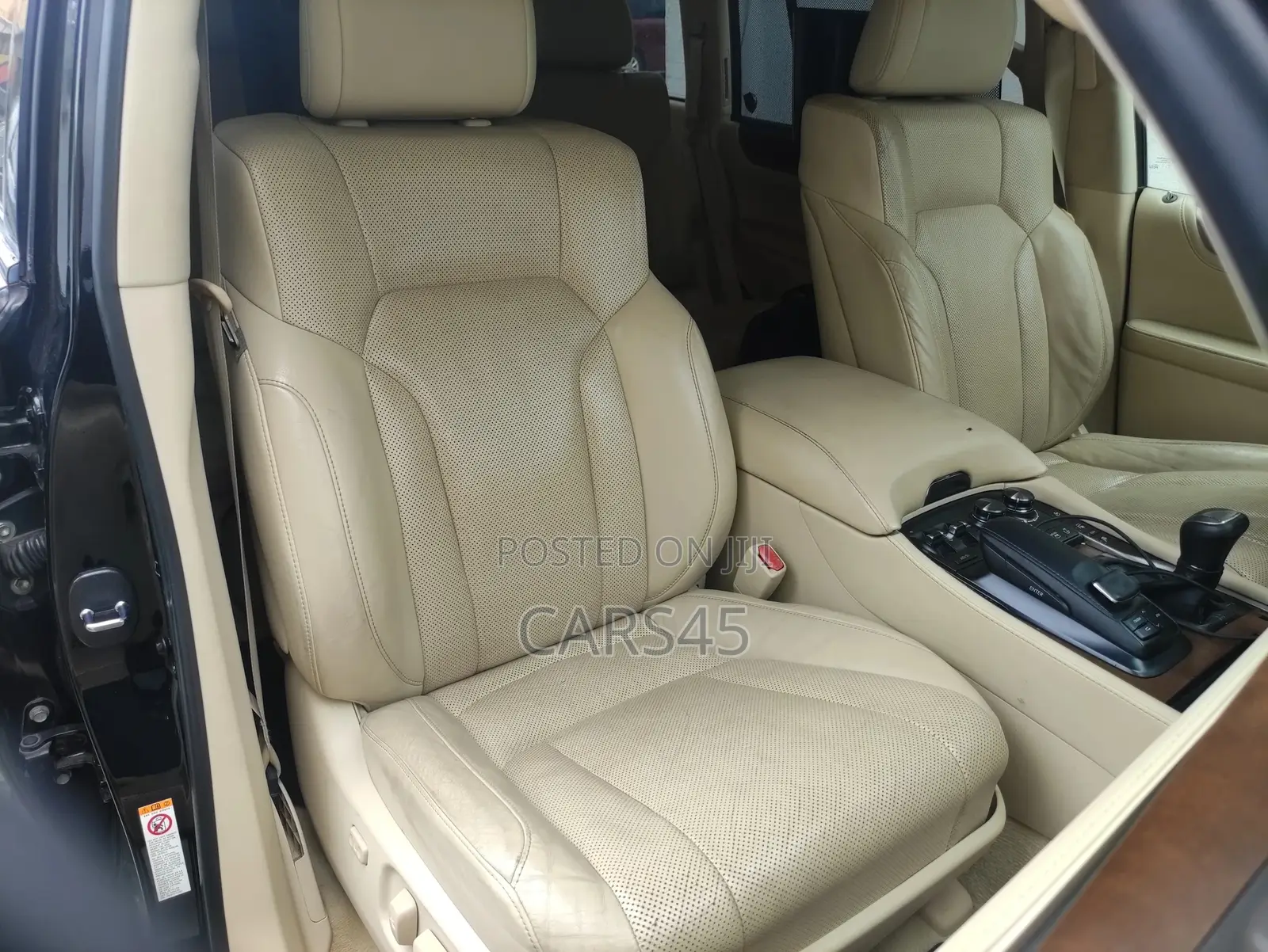 Lexus LX 2016 Beige