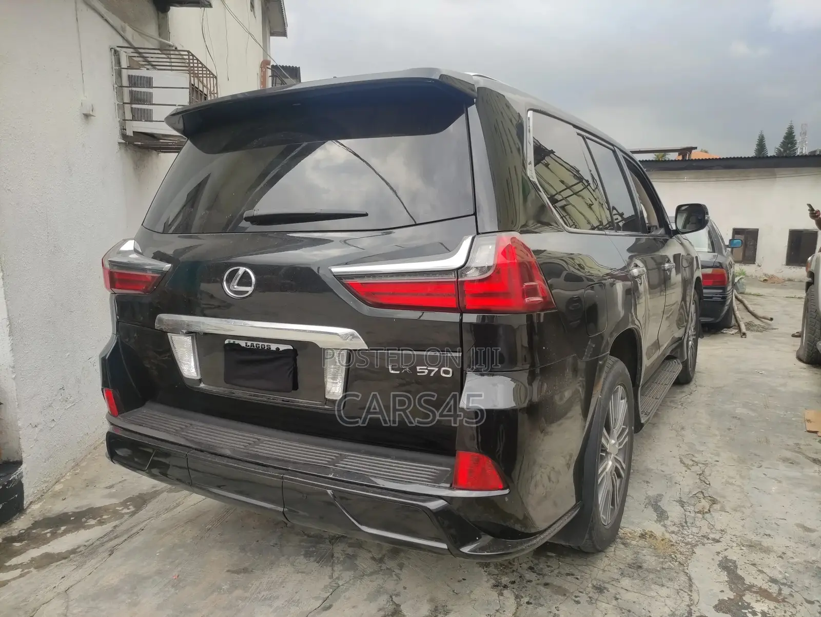 Lexus LX 2016 Beige